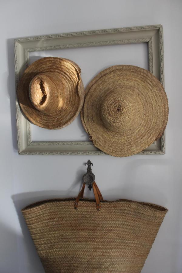 Chez Elles En Provence Nans-les-Pins Exterior foto