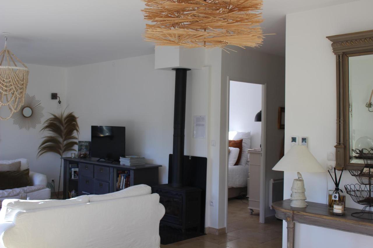 Chez Elles En Provence Nans-les-Pins Exterior foto
