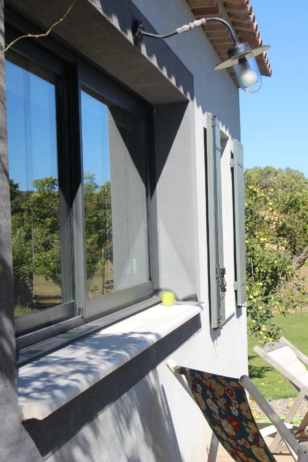 Chez Elles En Provence Nans-les-Pins Exterior foto